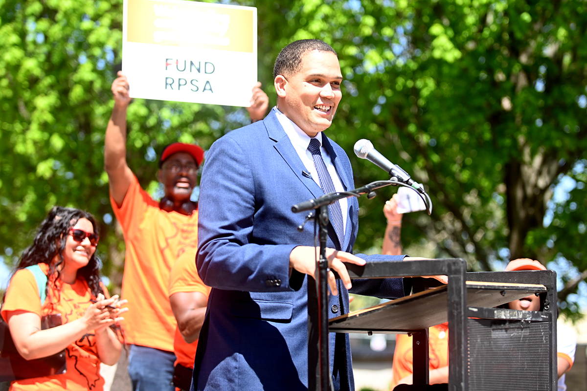 Sen. Robert Peters